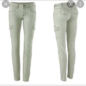 CAbi sage green cargo pants
